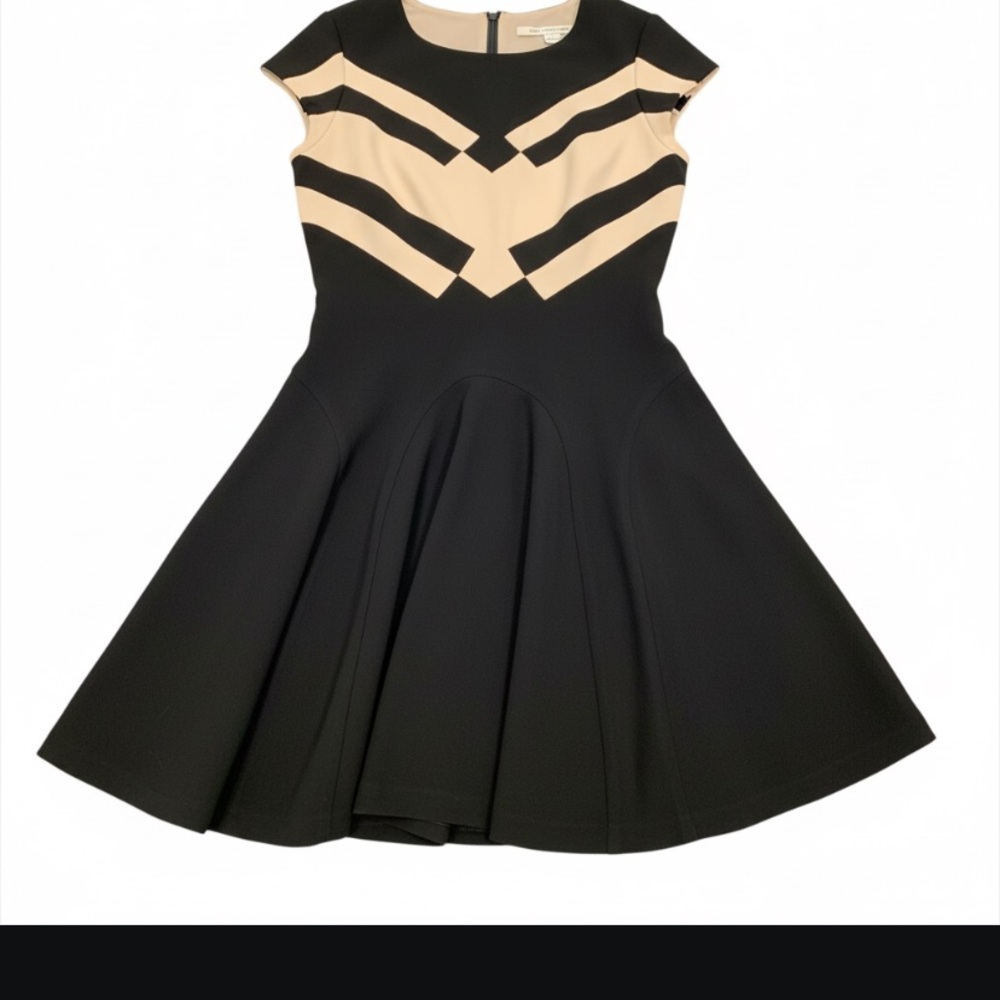Diane Von Furstenberg Black and Cream Mini Dress size 8